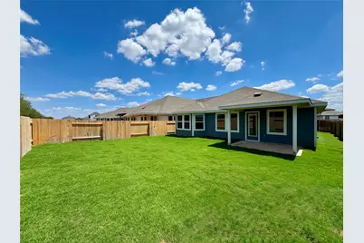 160 Coopers Hawk Crest, Cedar Creek, TX 78612 - Photo 5
