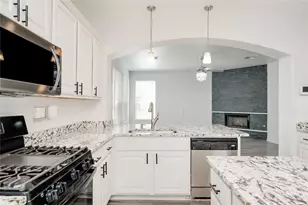 2500 National Park Blvd, Austin, TX 78747 - Photo 9