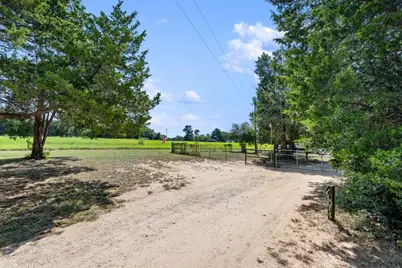 2057 Us-290 Highway E #1, McDade, TX 78650 - Photo 11