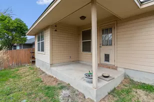 2054 Bentwood Dr, New Braunfels, TX 78130 - Photo 19