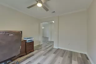 6613 Bramber Ln, Austin, TX 78754 - Photo 9