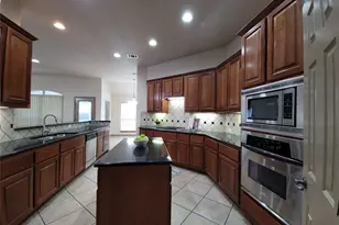 10028 Lisi Anne Dr, Austin, TX 78717 - Photo 15