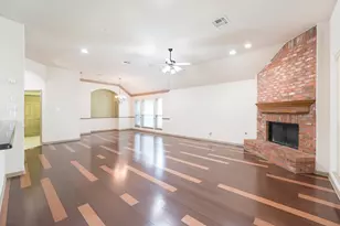 10028 Lisi Anne Dr, Austin, TX 78717 - Photo 9