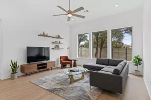 712 High Smt Dr, Georgetown, TX 78628 - Photo 5