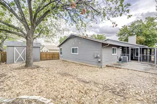 12925 Covington Trail, Austin, TX 78727 - Photo 25