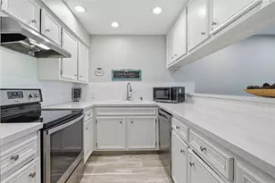 320 Twin Sails, Horseshoe Bay, TX 78657 - Photo 11