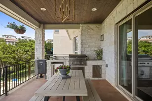 205 Woodlands Ct, Lakeway, TX 78738 - Photo 3