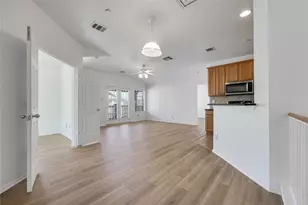 9201 Brodie Ln, Austin, TX 78748 - Photo 7