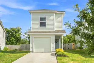 54 Trinity Cir, Lockhart, TX 78644 - Photo 1