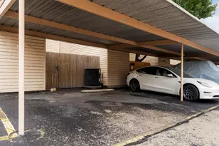 8400 Jamestown Dr, Austin, TX 78758 - Photo 27