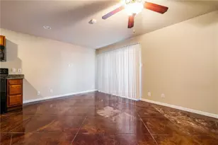 301 W 38th St, Austin, TX 78705 - Photo 13