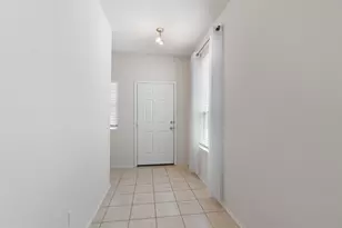 126 Boxwood Dr, Buda, TX 78610 - Photo 3