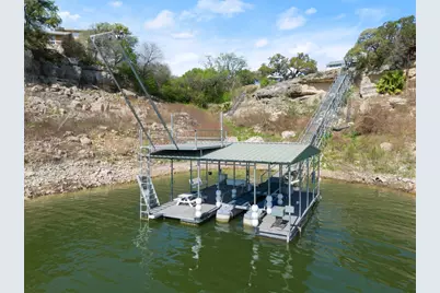 1405 Cat Hollow Club Drive, Briarcliff, TX 78669 - Photo 37