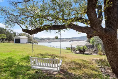 1405 Cat Hollow Club Drive, Briarcliff, TX 78669 - Photo 27