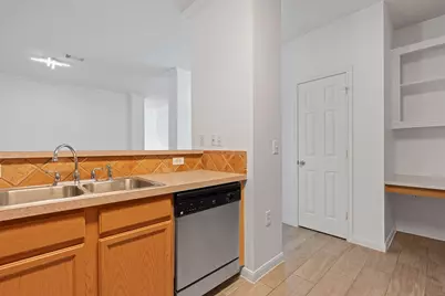 2900 S Lakeline Boulevard #322, Cedar Park, TX 78613 - Photo 11