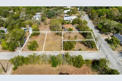 321 W Olive Street, Lockhart, TX 78644 - Photo 5