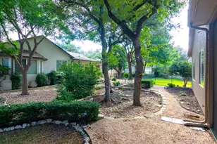 102 Harness Ln, Georgetown, TX 78633 - Photo 23