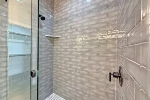 221 Hester St, Lexington, TX 78947 - Photo 11