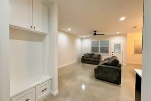 221 Hester St, Lexington, TX 78947 - Photo 13