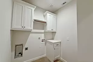 221 Hester St, Lexington, TX 78947 - Photo 13