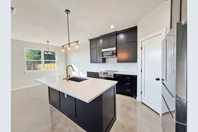 221 Hester Street, Lexington, TX 78947 - Photo 3