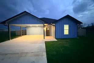 221 Hester St, Lexington, TX 78947 - Photo 23