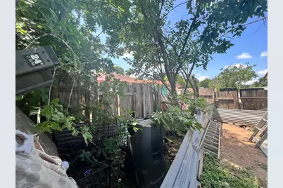 7710 Eastcrest Drive, Austin, TX 78752 - Photo 11