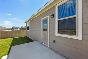 416 Paradise Cyn Dr, Jarrell, TX 76537 - Photo 25