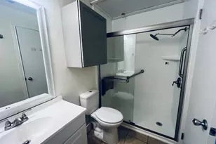 802 S 1st St, Austin, TX 78704 - Photo 23