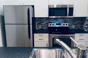 802 S 1st St, Austin, TX 78704 - Photo 9