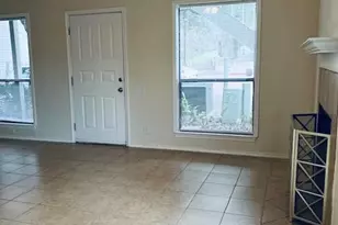 802 S 1st St, Austin, TX 78704 - Photo 3