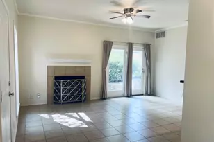 802 S 1st St, Austin, TX 78704 - Photo 5