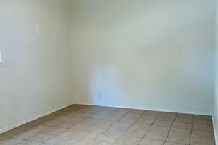 802 S 1st St, Austin, TX 78704 - Photo 19