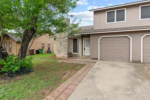 1706 Onion Creek Village Creek, Round Rock, TX 78664 - Photo 3