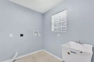 1204 Turtle Creek Blvd, Austin, TX 78745 - Photo 13