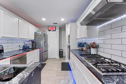 8000 County Road 110 Road, Round Rock, TX 78665 - Photo 13