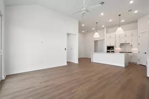 365 San Saba Dr, Buda, TX 78610 - Photo 15