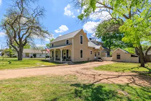 505 W San Antonio St, Fredericksburg, TX 78624 - Photo 7