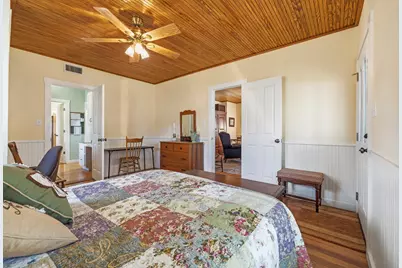 505 W San Antonio Street, Fredericksburg, TX 78624 - Photo 23