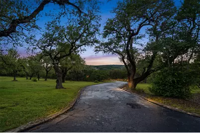 1013 Hidden Hills Drive, Dripping Springs, TX 78620 - Photo 3