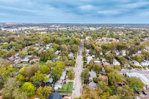 66 Anthony St, Austin, TX 78702 - Photo 3