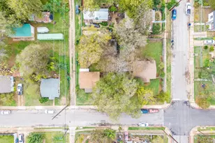 66 Anthony St, Austin, TX 78702 - Photo 9