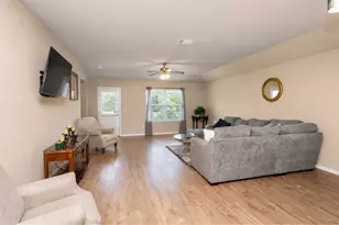10813 Mule Train Dr, Austin, TX 78754 - Photo 11