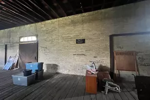 208 SW Texas St, Rockdale, TX 76567 - Photo 23