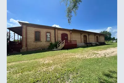 208 SW Texas Street, Rockdale, TX 76567 - Photo 11
