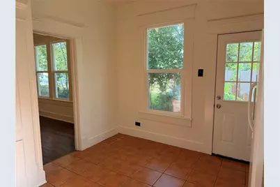 1136 Eleanor Street, Austin, TX 78721 - Photo 7