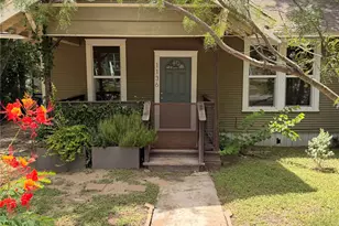 1136 Eleanor St, Austin, TX 78721 - Photo 3
