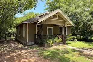 1136 Eleanor St, Austin, TX 78721 - Photo 1