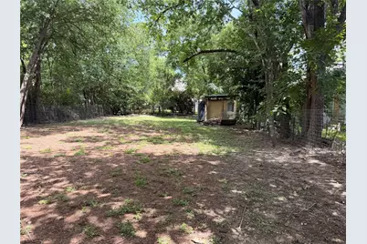 1136 Eleanor Street, Austin, TX 78721 - Photo 27