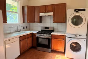 1136 Eleanor St, Austin, TX 78721 - Photo 9